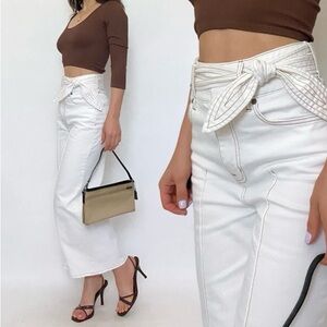 Joie Woman’s White Highrise Wide-Cropped-Leg Jeans with Belt Tie. SZ 24